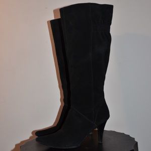Kenneth Cole Reaction Suede Boots Size 6
